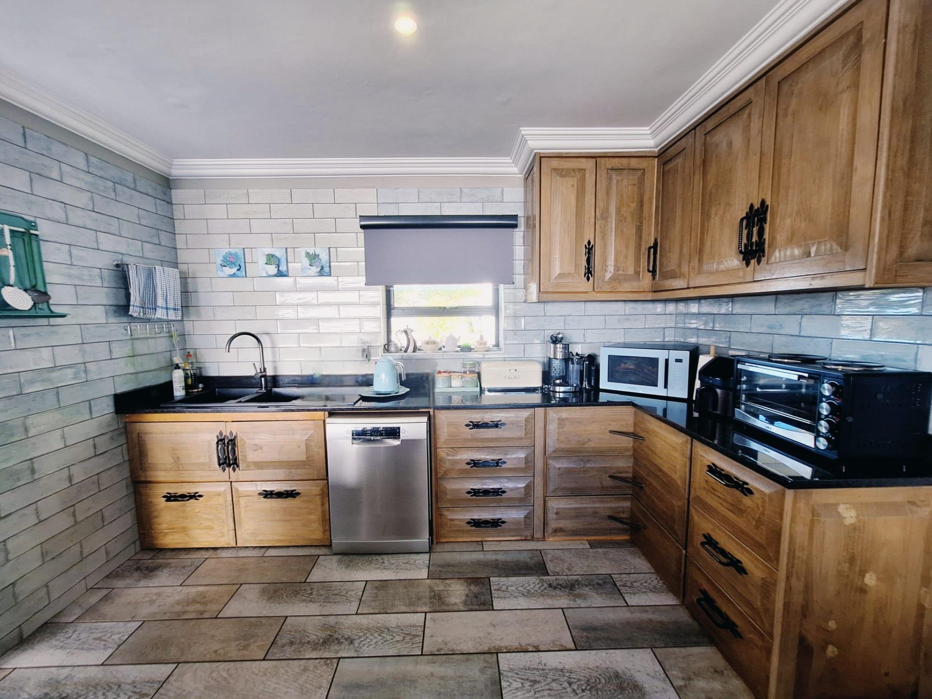 Jacobsbaai Home with Separate Flat — photograph 5