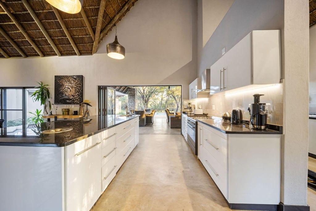 Moditlo Estate Four-Bed Home — photograph 3