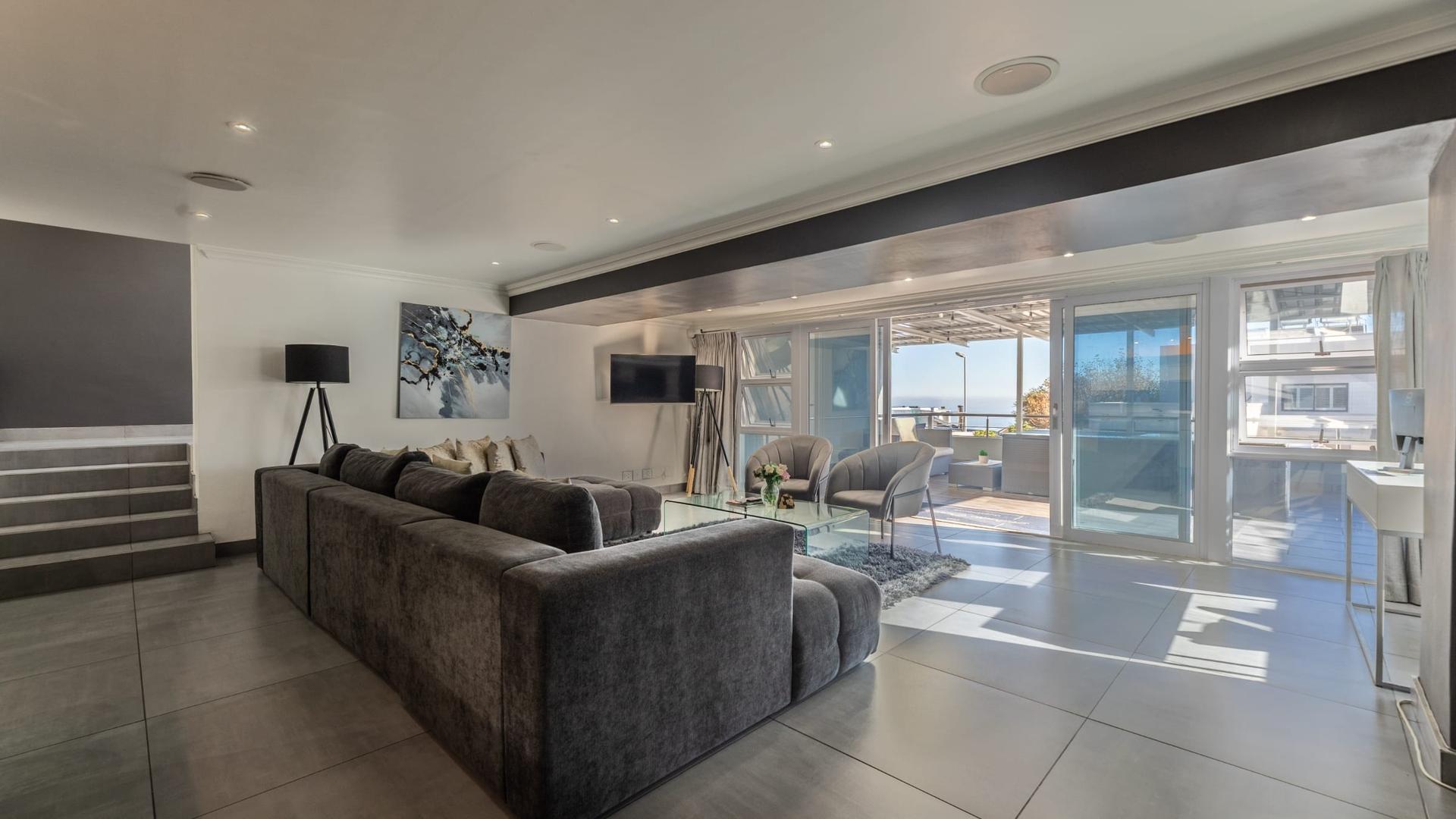 Luxury Coastal Guest House Investment — photograph 4