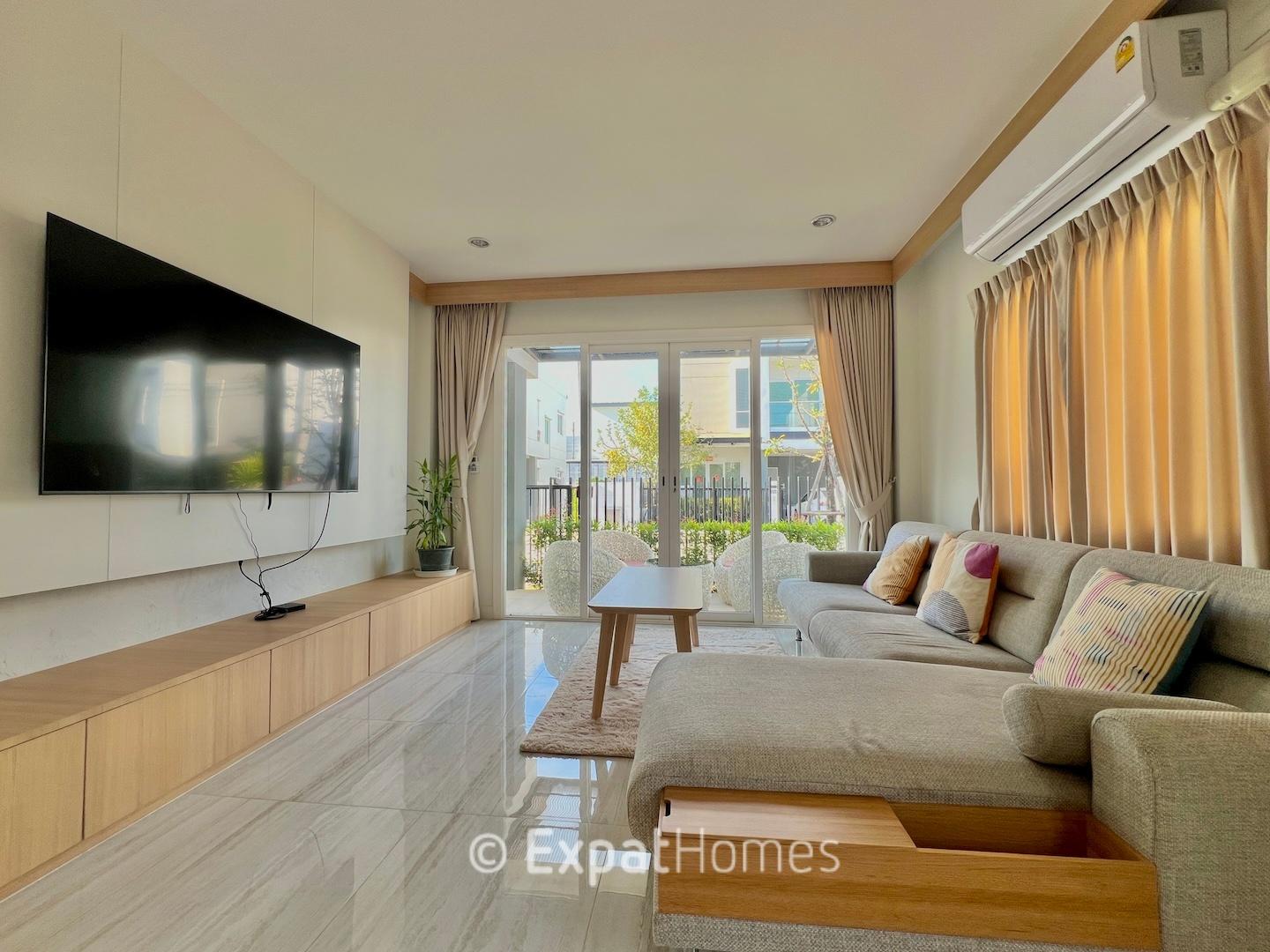 4-Bedroom House in Chiang Mai — photograph 5