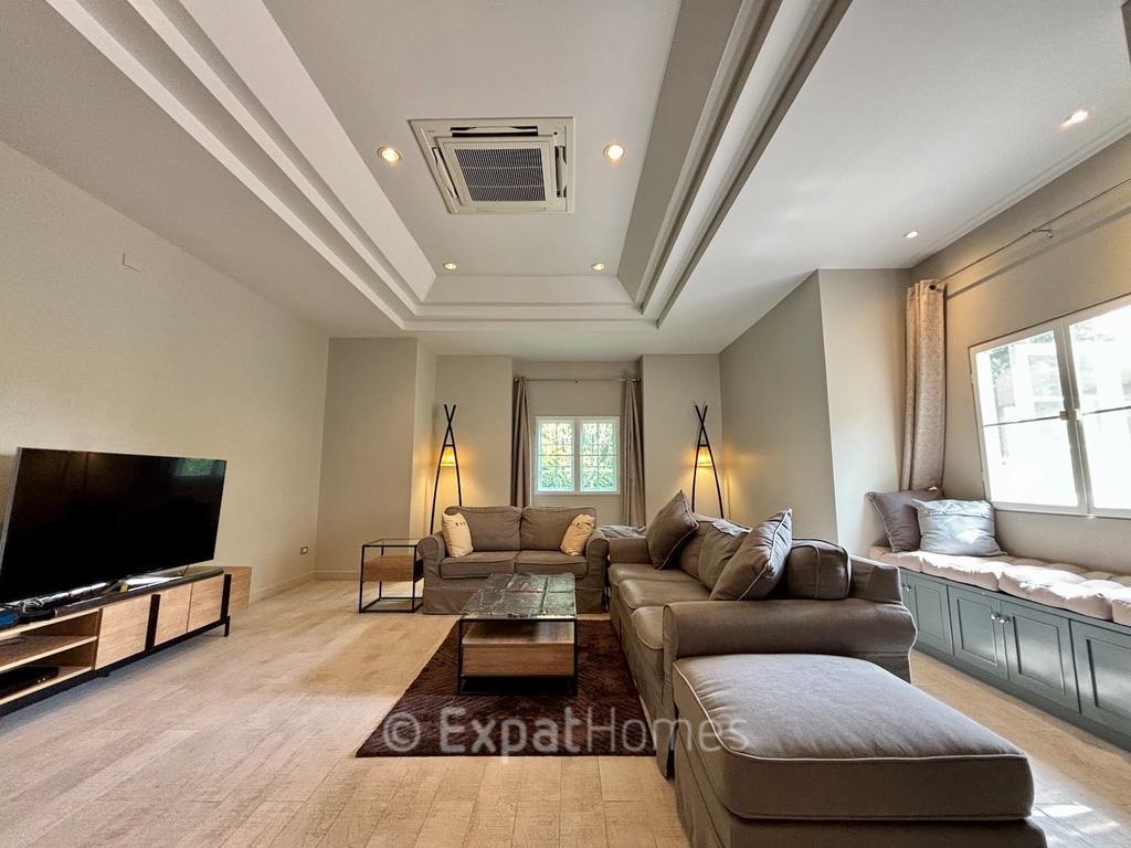 5-Bedroom House in Hang Dong — photograph 2
