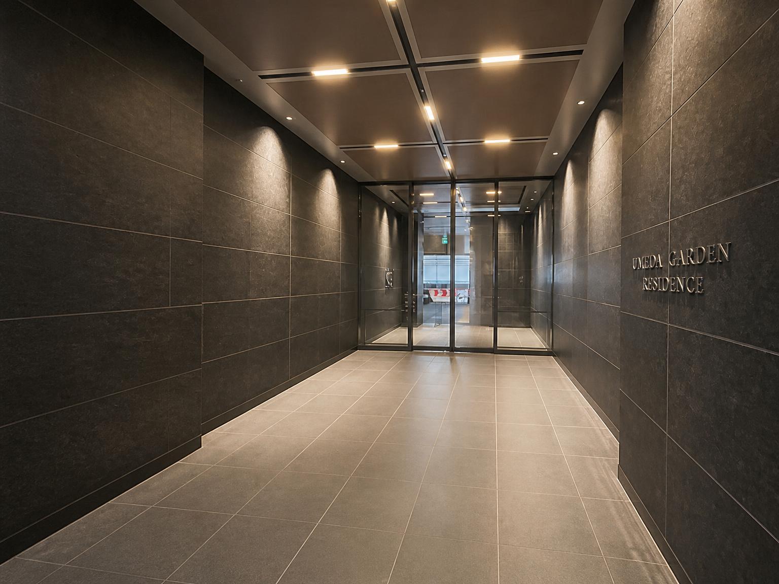 Umeda Garden Residence — photograph 3