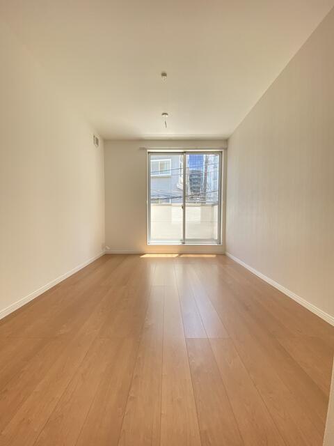 Let Townhouse in Tokyo — photograph 5