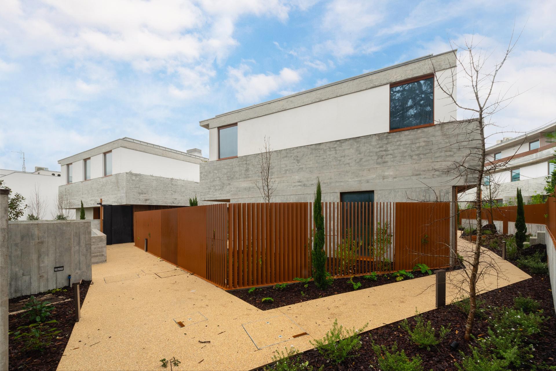3-Bedroom House in Porto — photograph 4