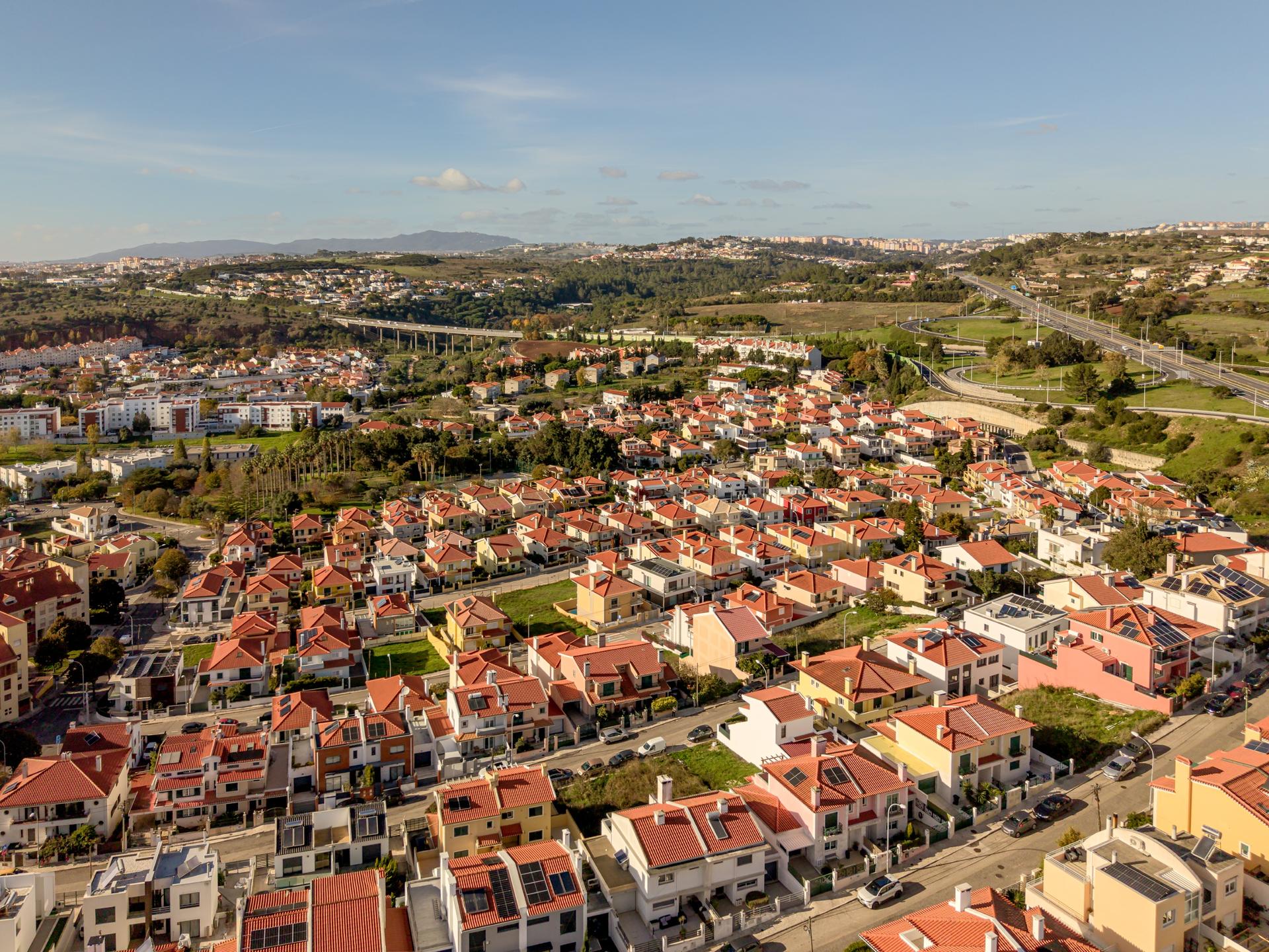 Urban Land in Oeiras — photograph 4