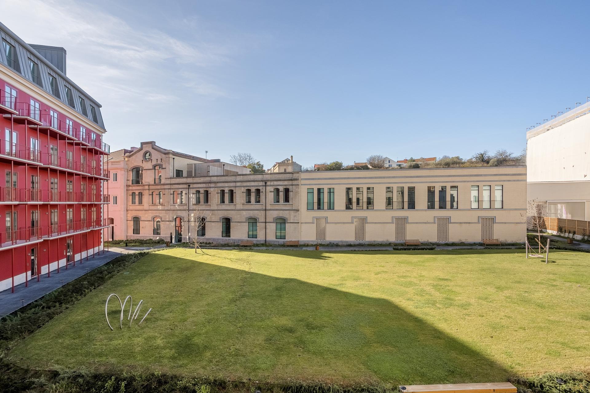 2-Bedroom Apartment in Marvila, Lisboa — photograph 4