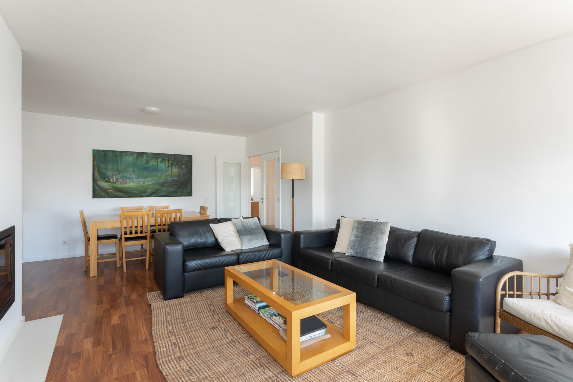 3-Bedroom Apartment in Pinheiro Manso, Porto — photograph 5