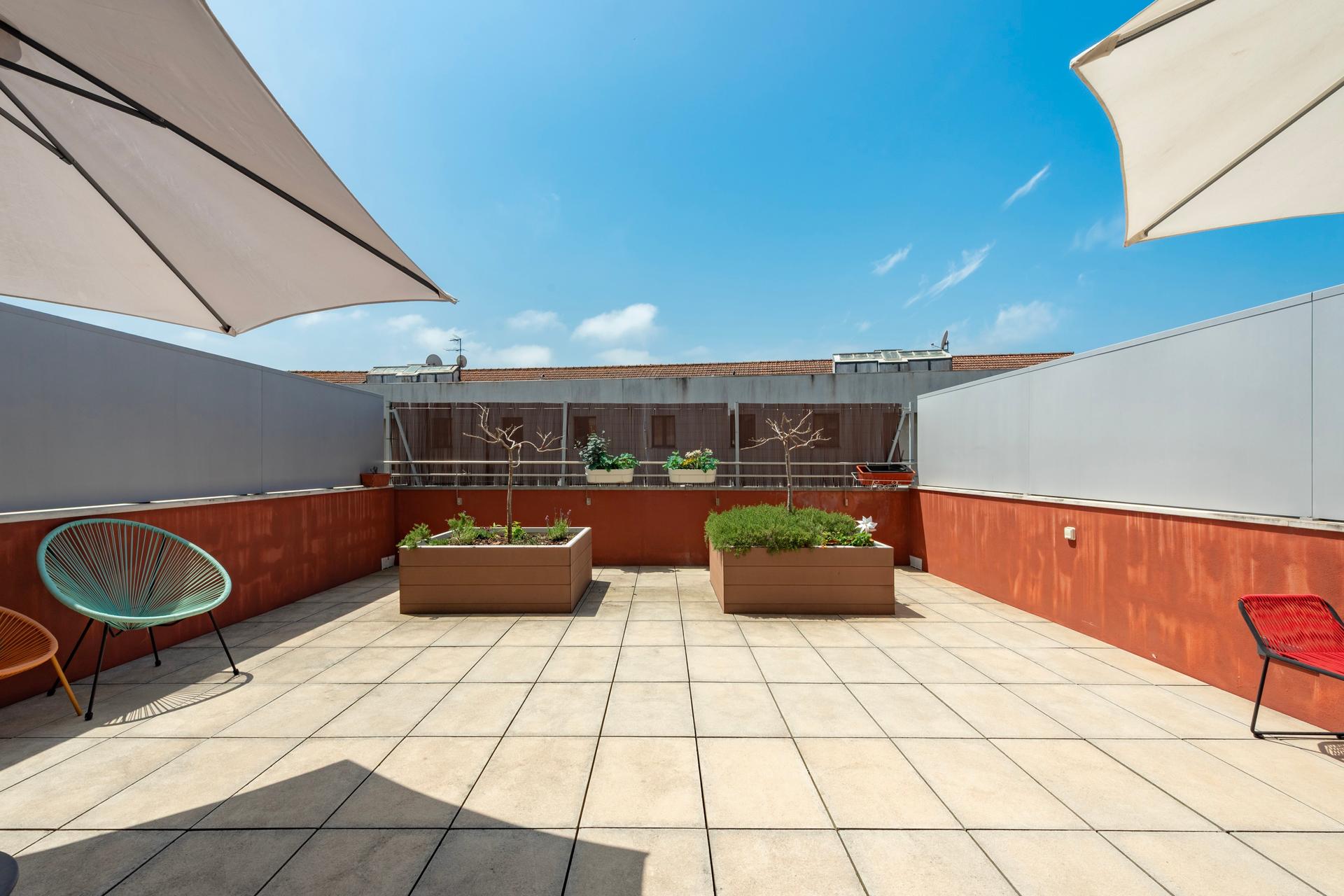 3-Bedroom Apartment with Garden in Porto — photograph 5