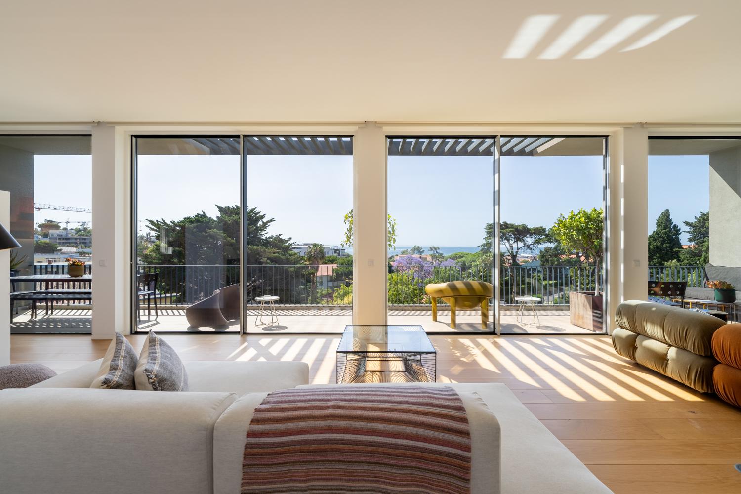 3-Bedroom Penthouse in Cascais — photograph 3