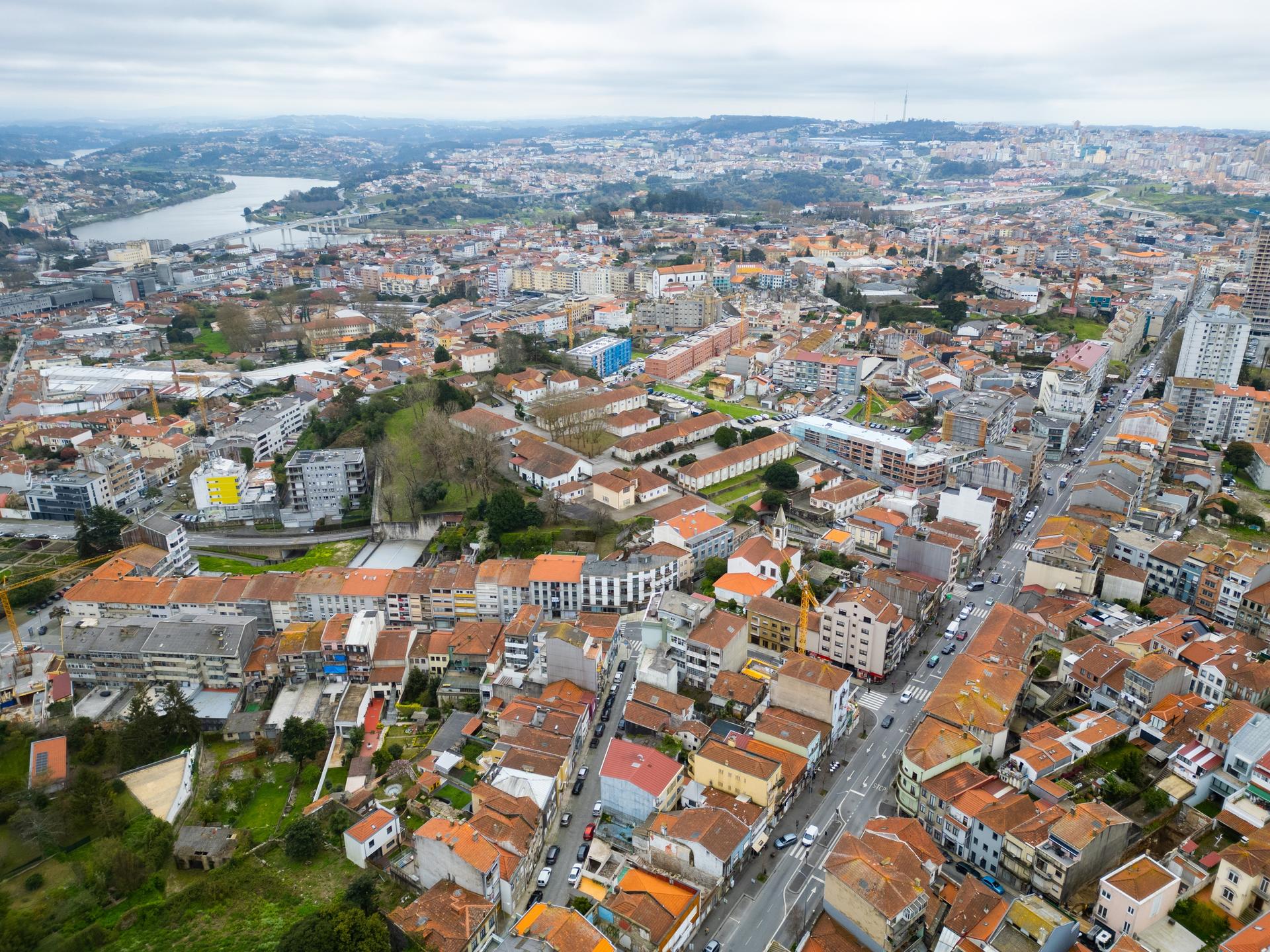 Building in Porto — photograph 5