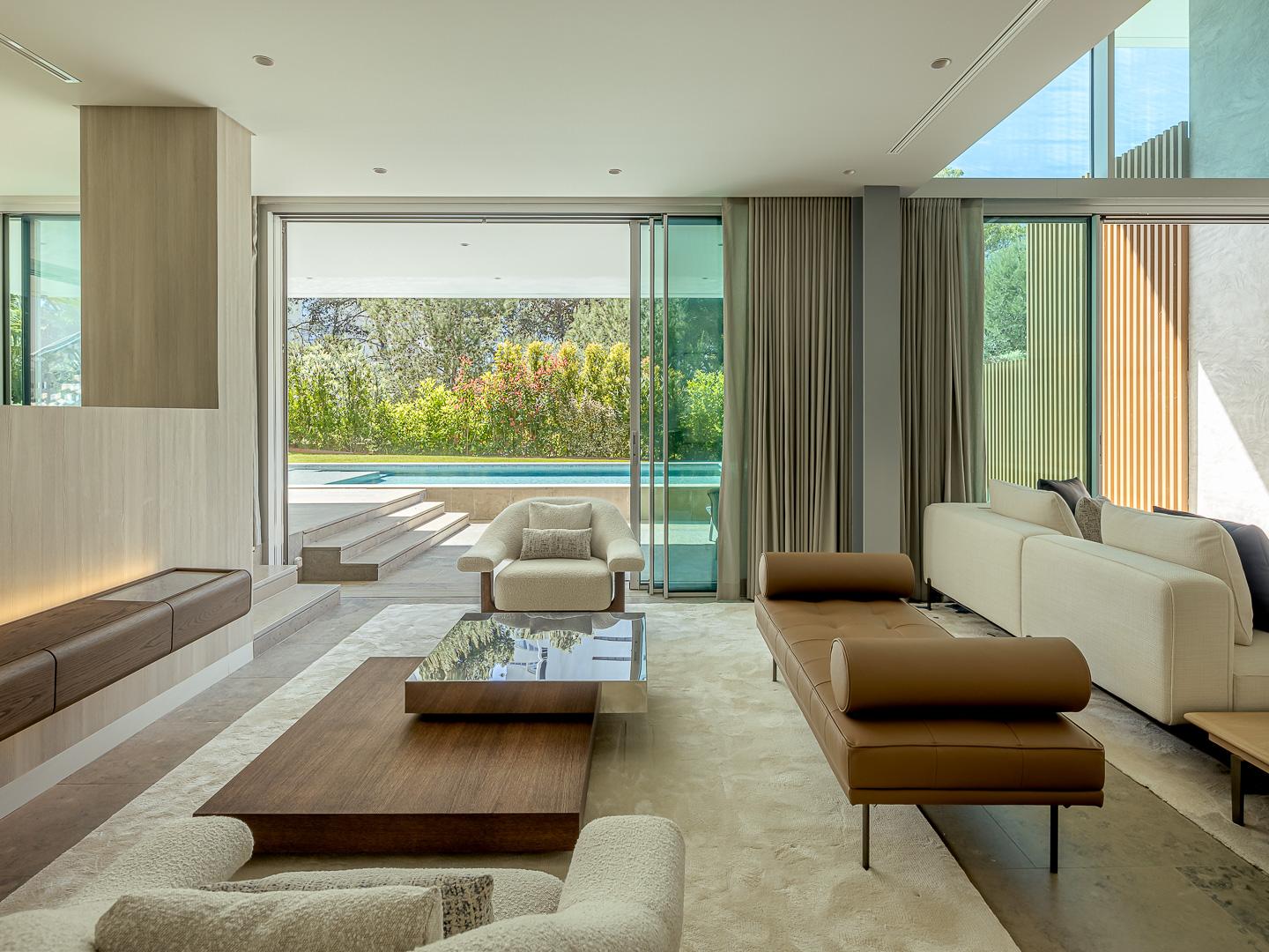4-Bedroom House with Pool in Cascais — photograph 5