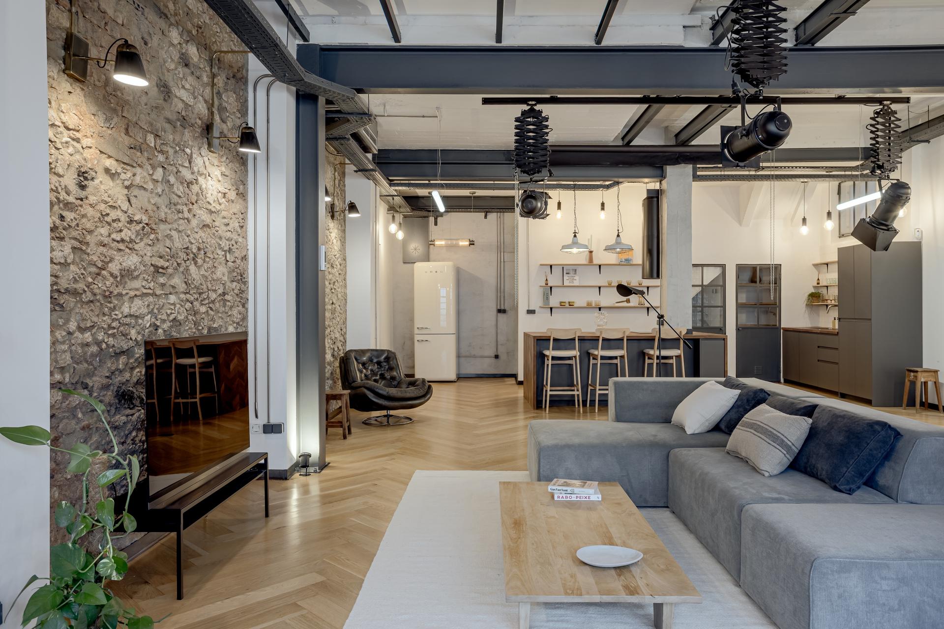 2-Bedroom House in Alcântara, Lisboa — photograph 2