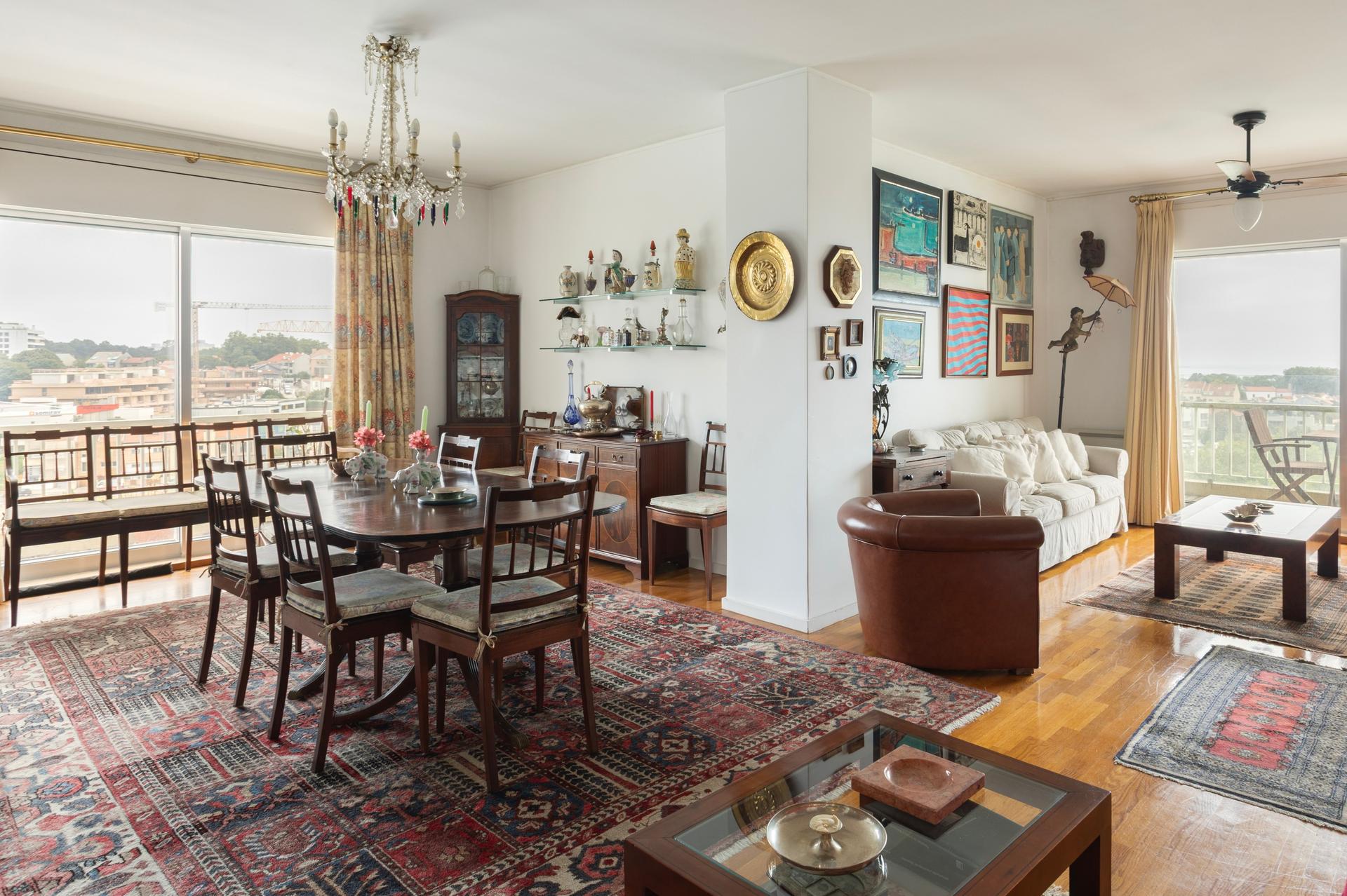 4-Bedroom Apartment in Boavista, Porto — photograph 4