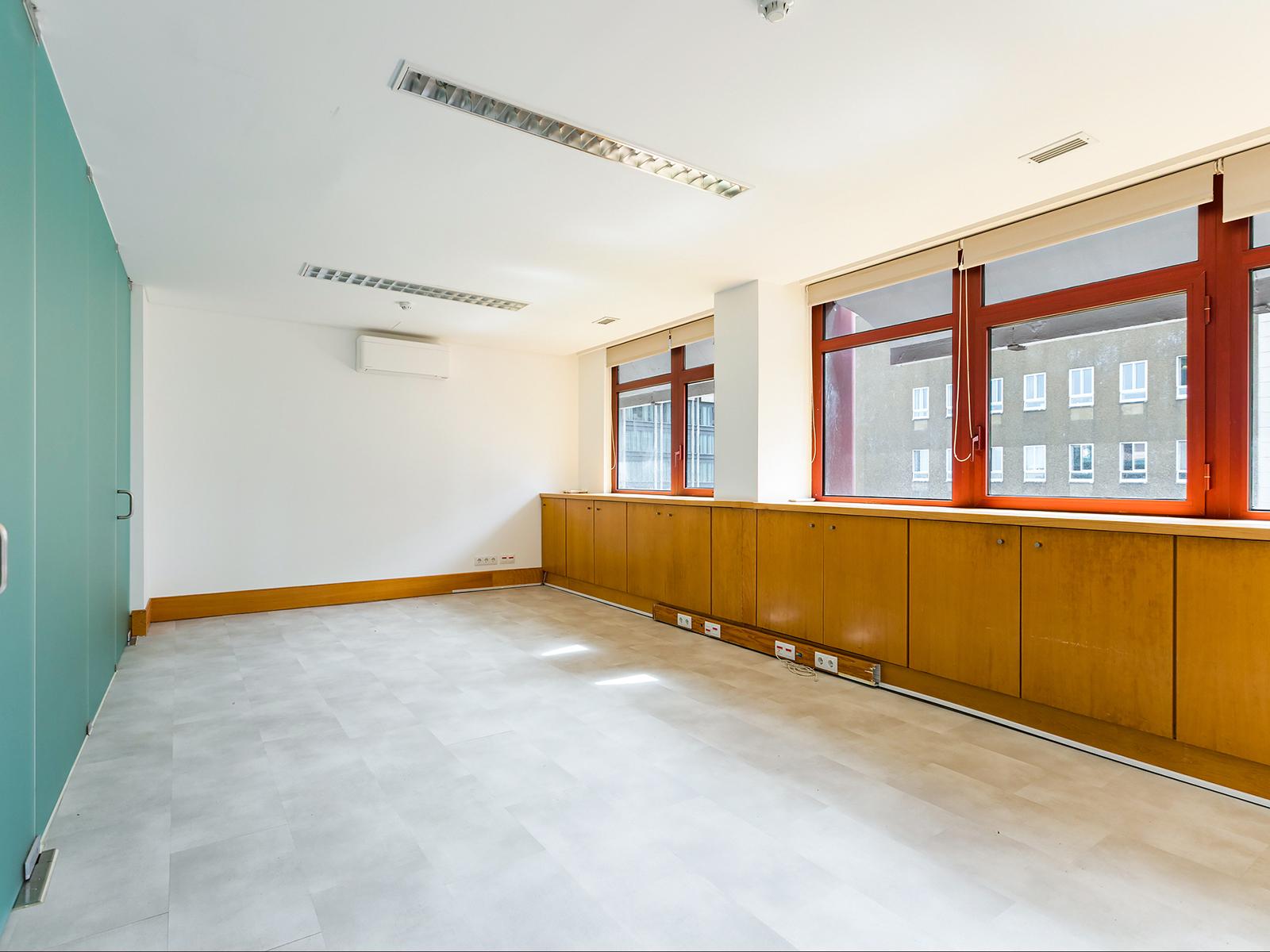 Office / Practice in Lisboa — photograph 5