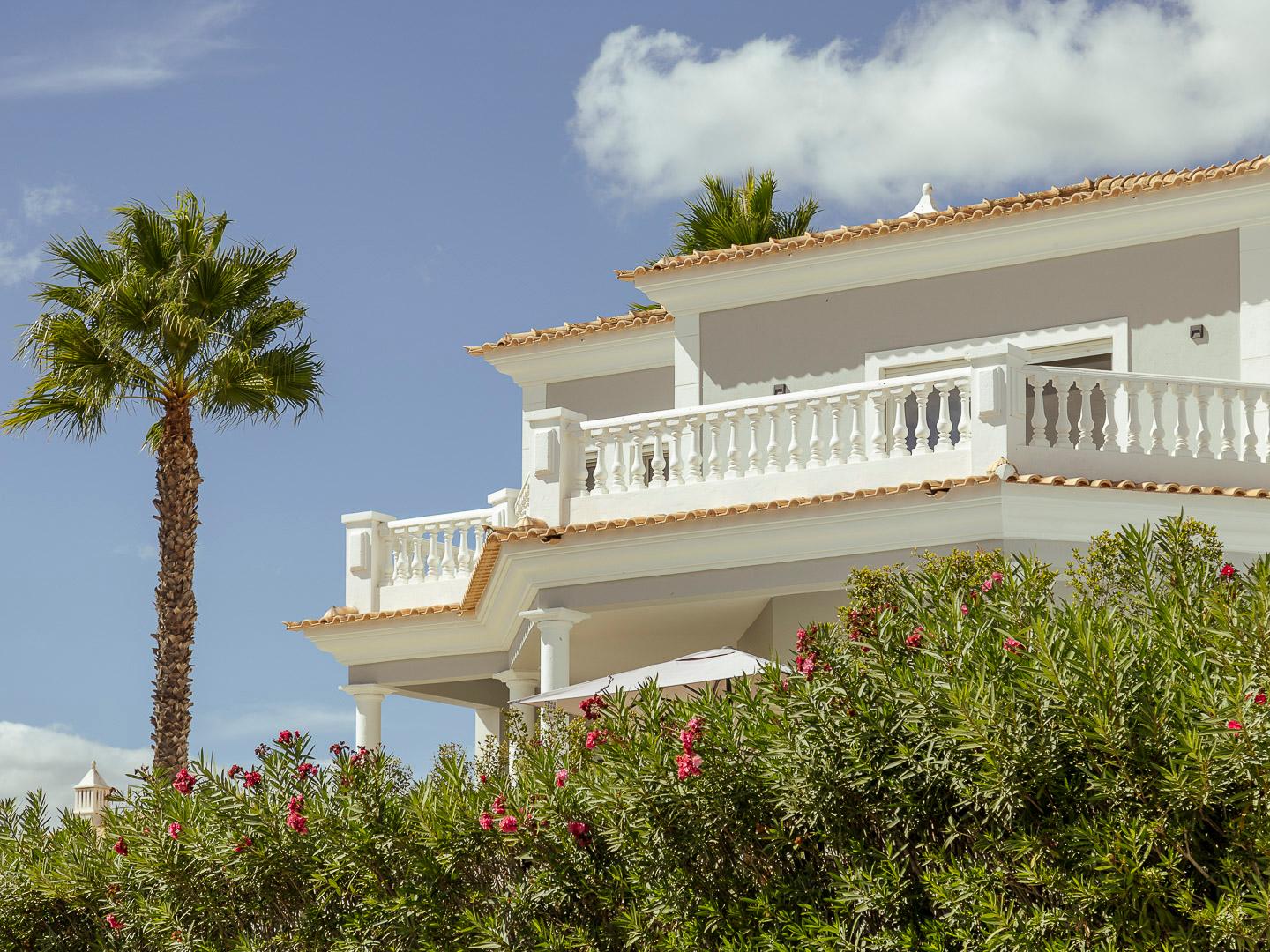 5-Bedroom House with Terrace in Loulé — photograph 2