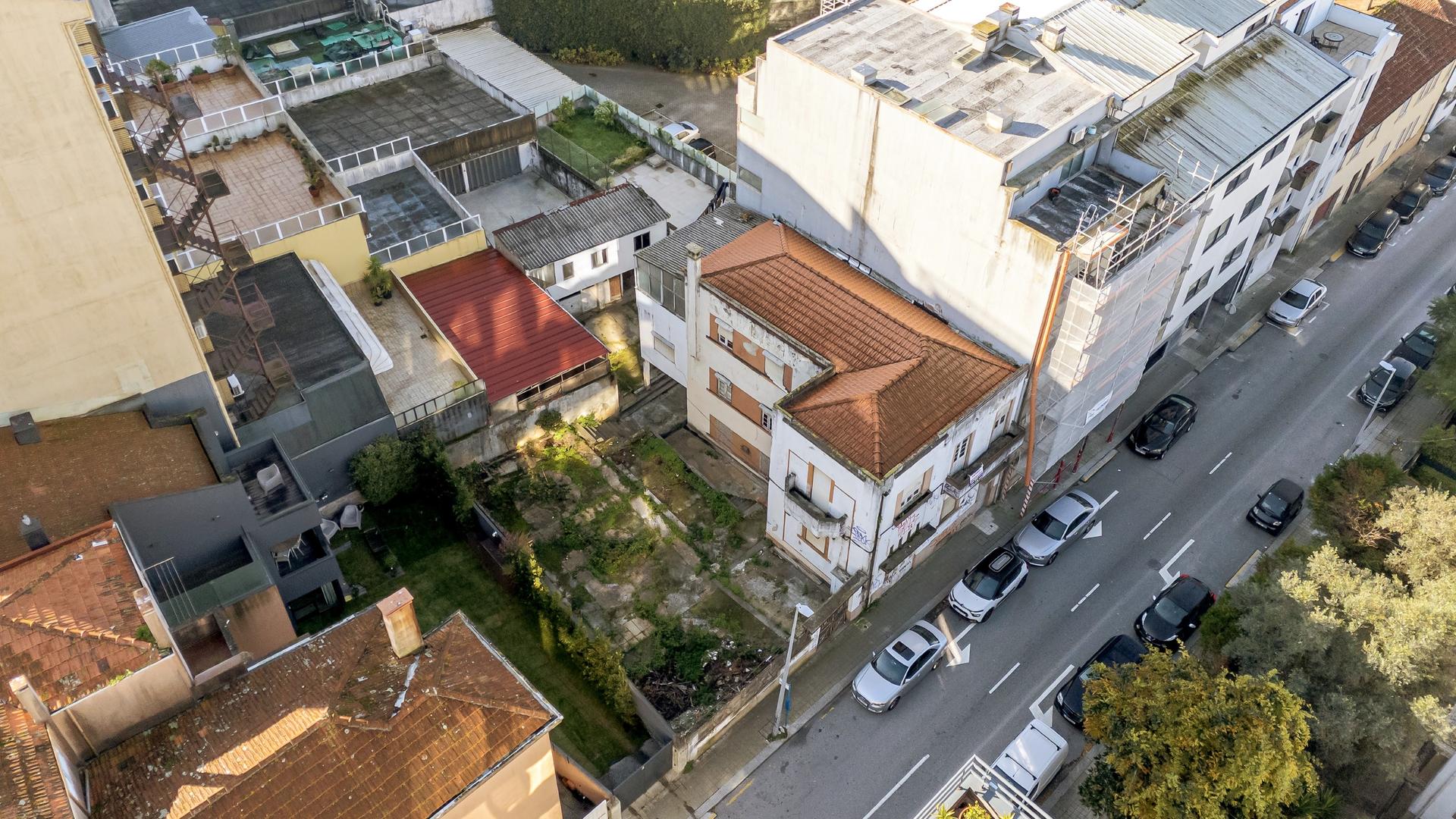 Building in Paranhos, Porto — photograph 4