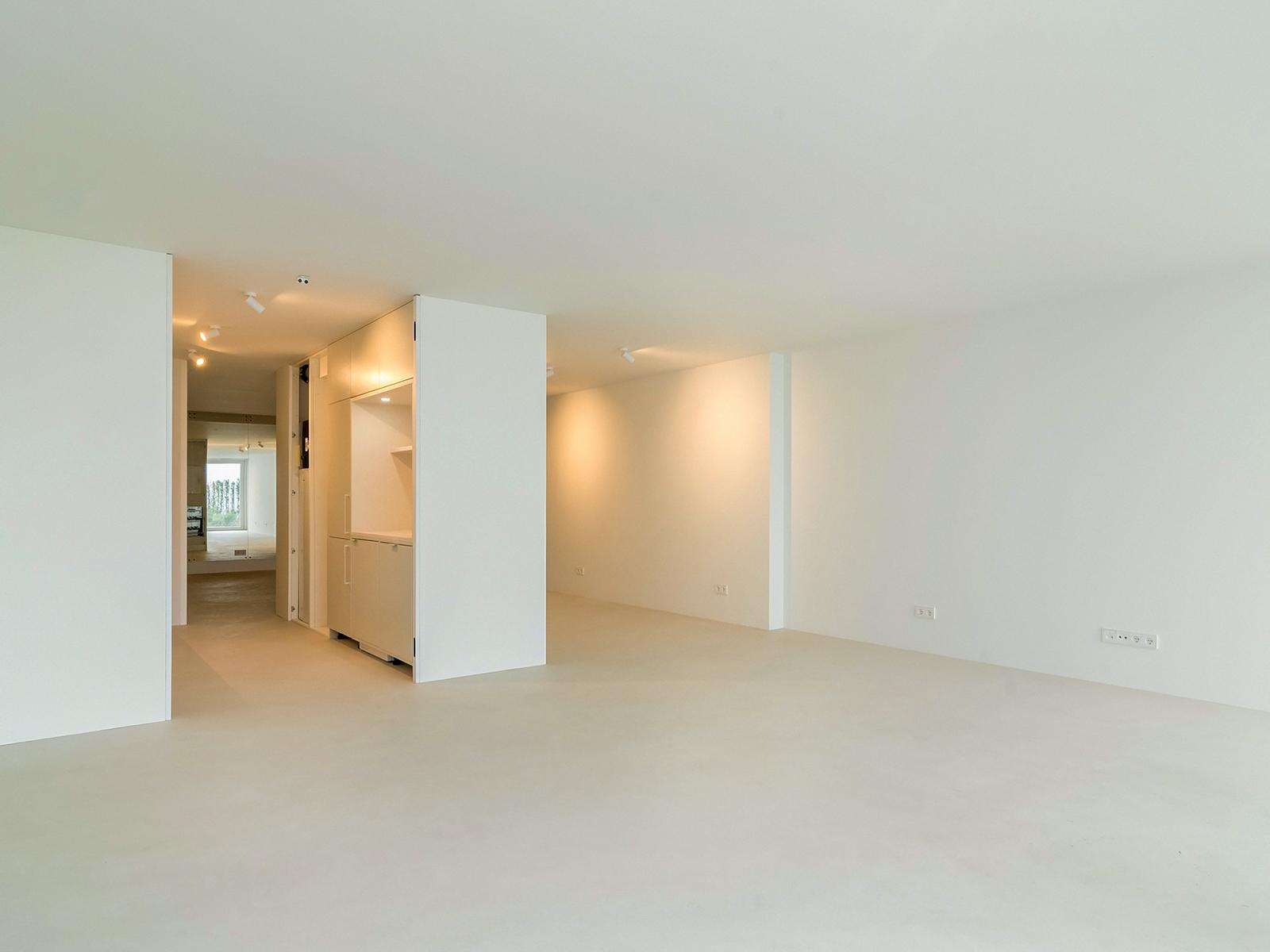 2-Bedroom Apartment in Lapa, Lisboa — photograph 5