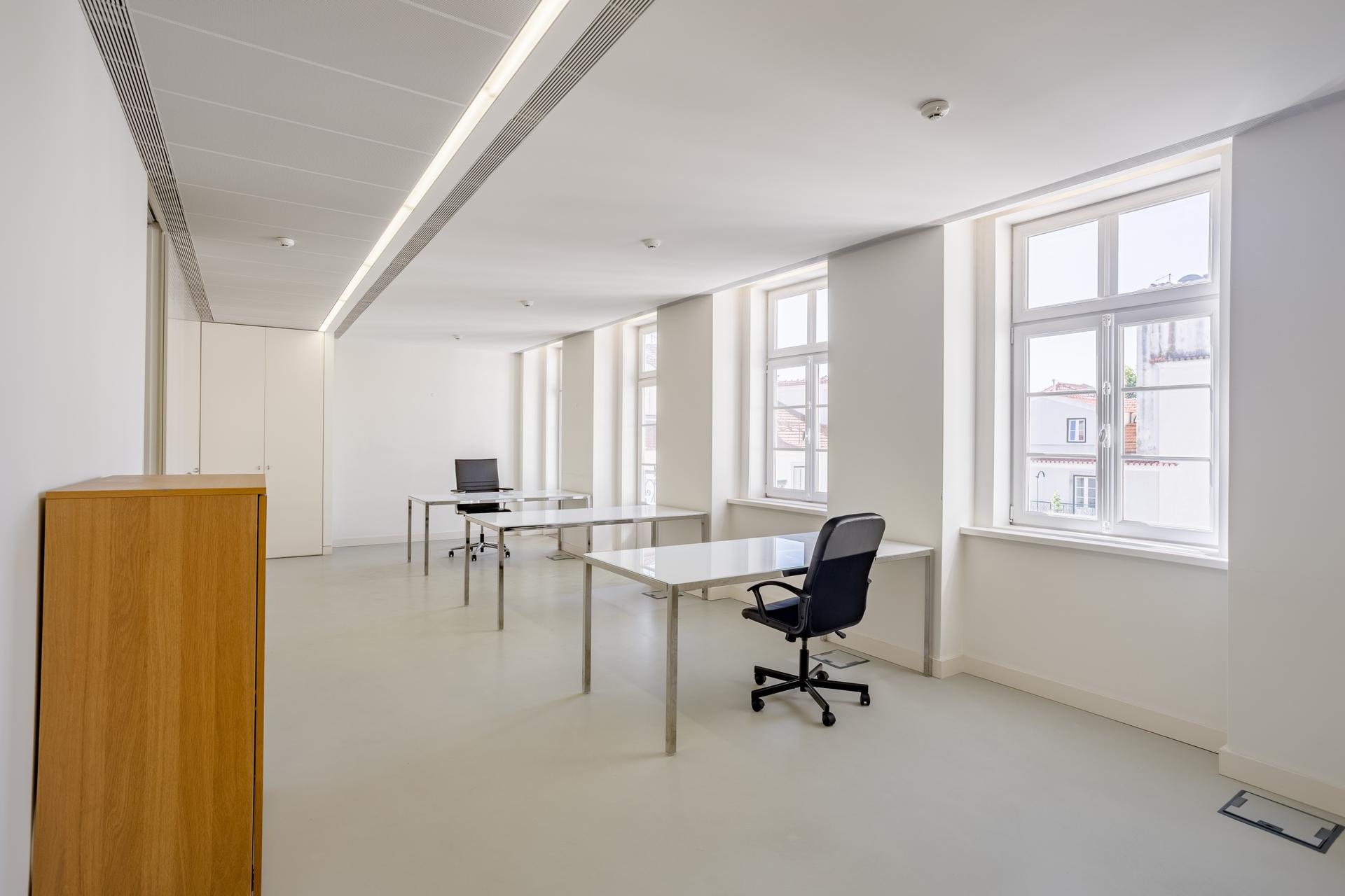 Office / Practice in Chiado, Lisboa — photograph 3