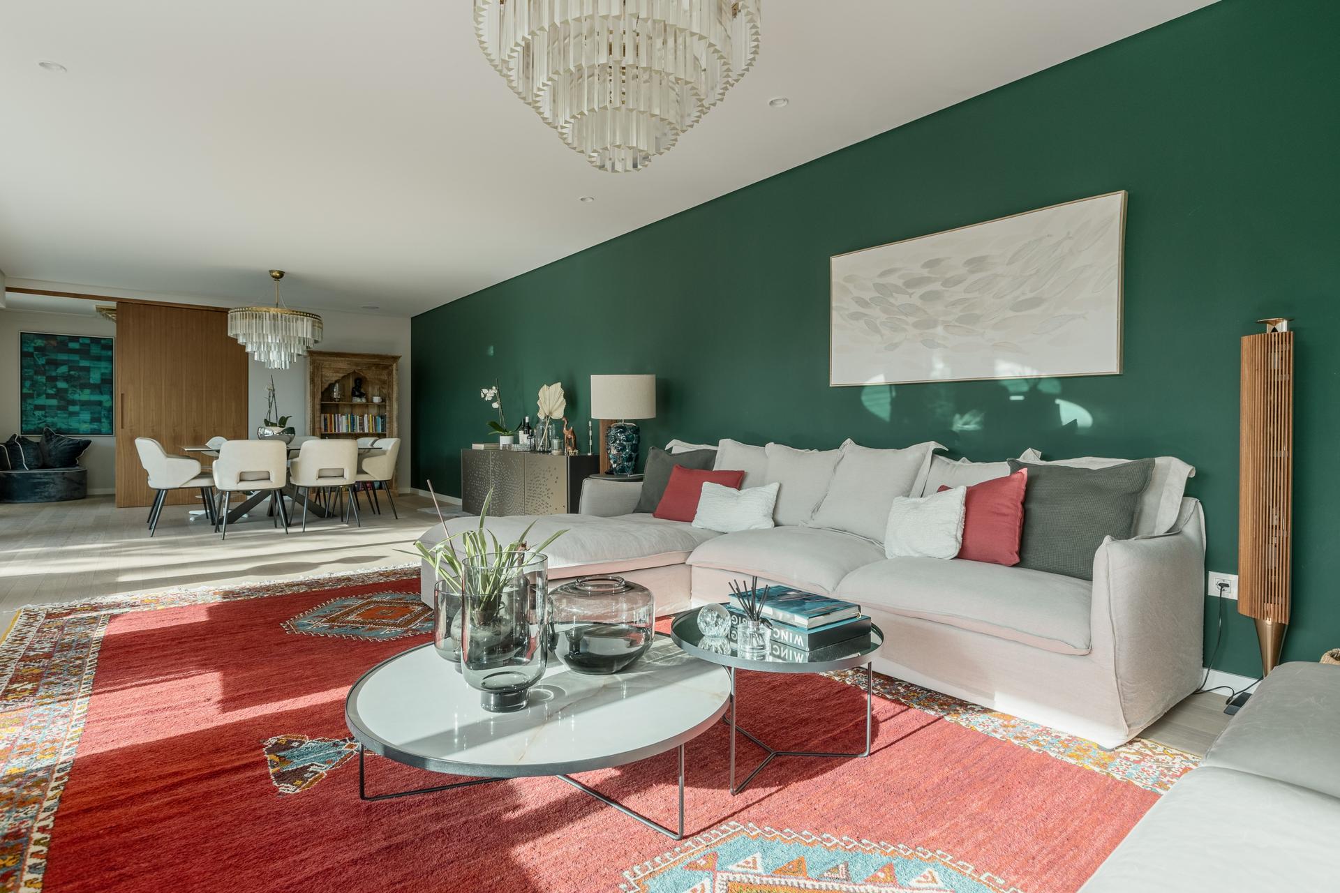 4-Bedroom House with Pool in Cascais — photograph 5