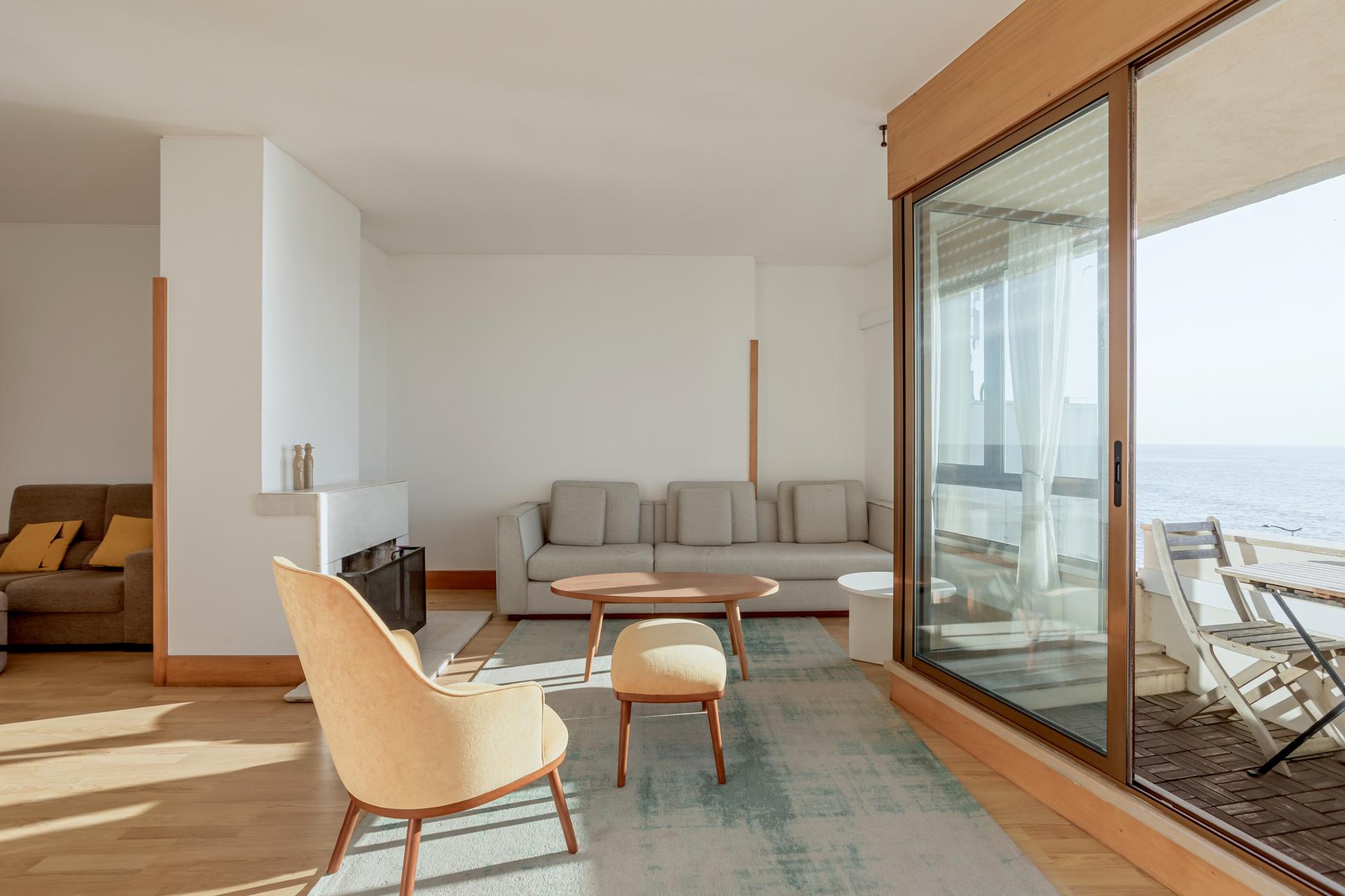 4-Bedroom Apartment with Sea Views in Foz do Douro, Porto — photograph 3