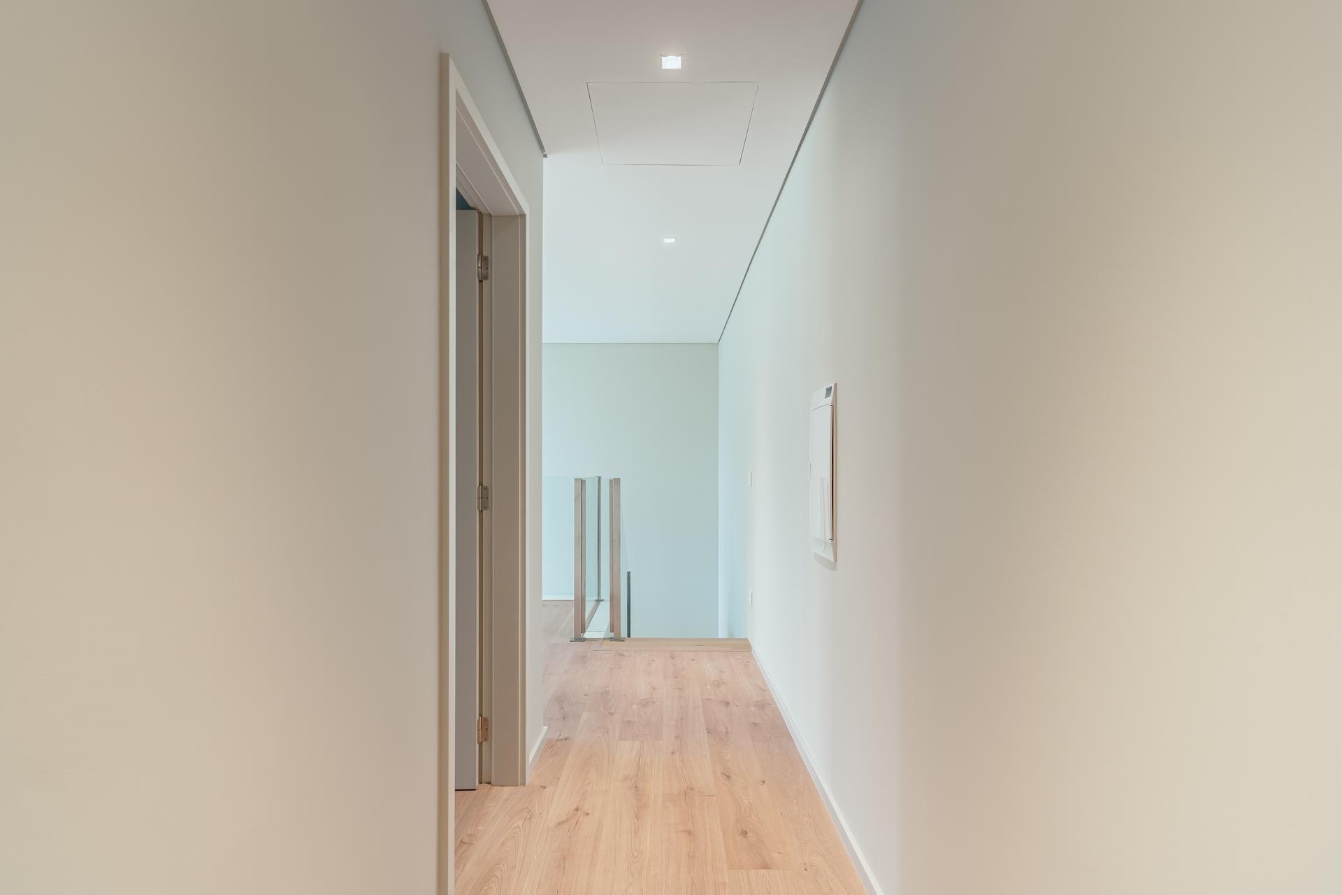 3-Bedroom Apartment with Pool in Oeiras — photograph 4