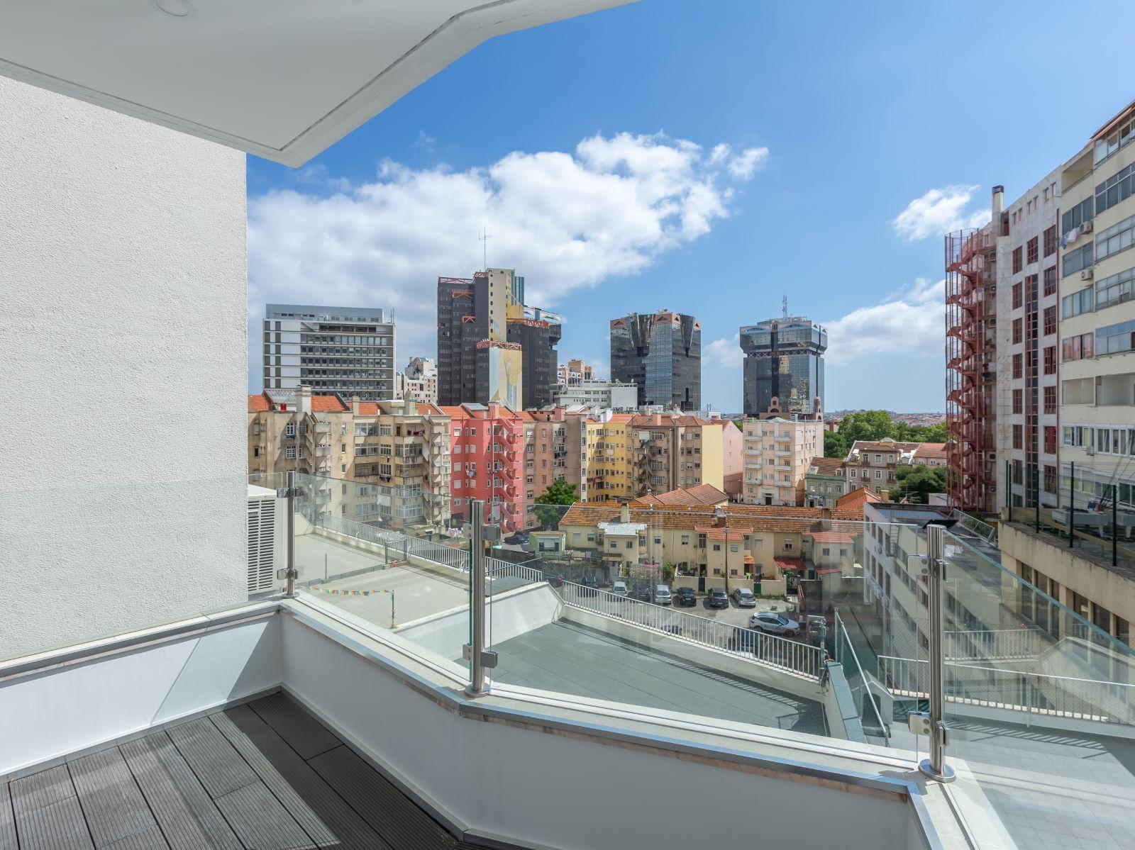 2-Bedroom Apartment in Amoreiras, Lisboa — photograph 2