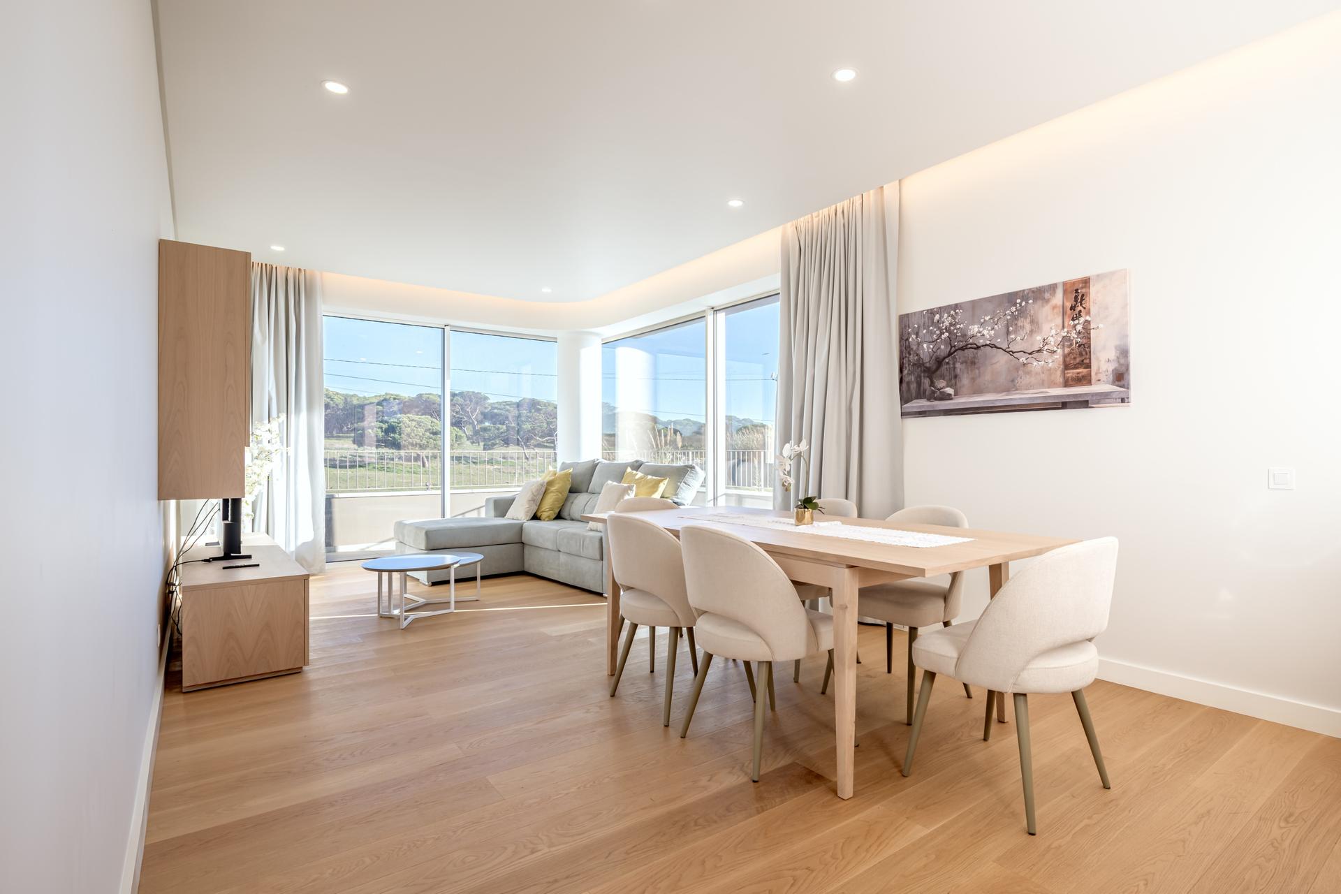 2-Bedroom Apartment with Sea Views at Horizon Ocean Gardens — photograph 3