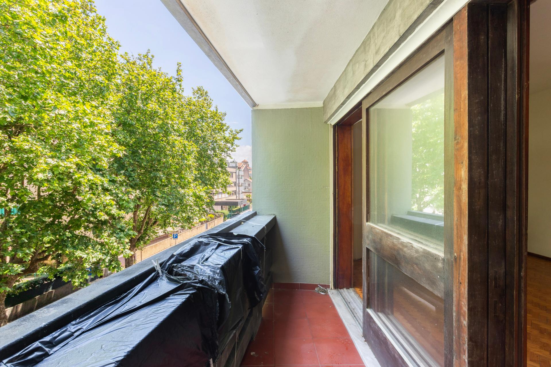 3-Bedroom Duplex in Porto — photograph 3
