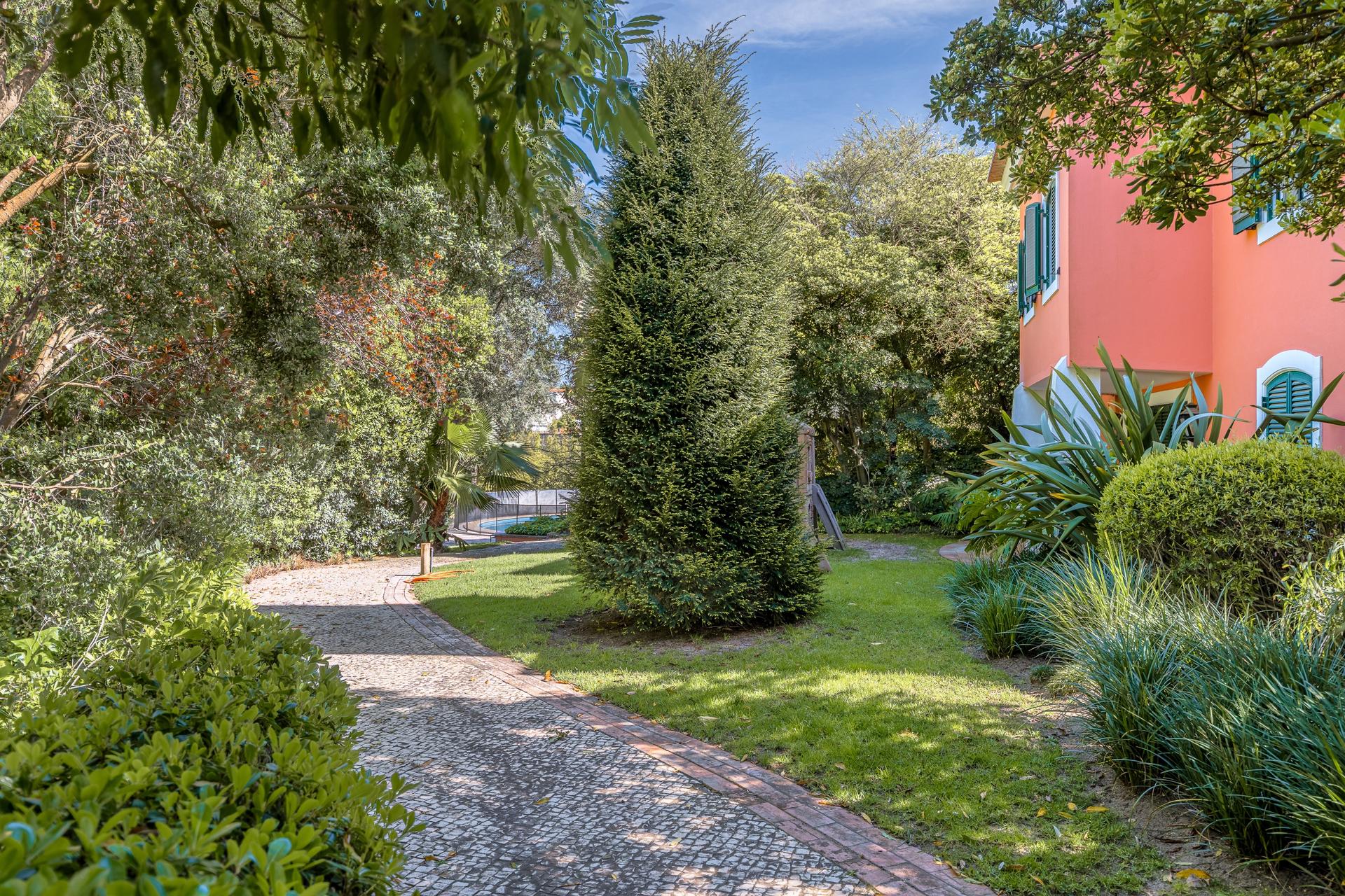Land in Birre, Cascais — photograph 5
