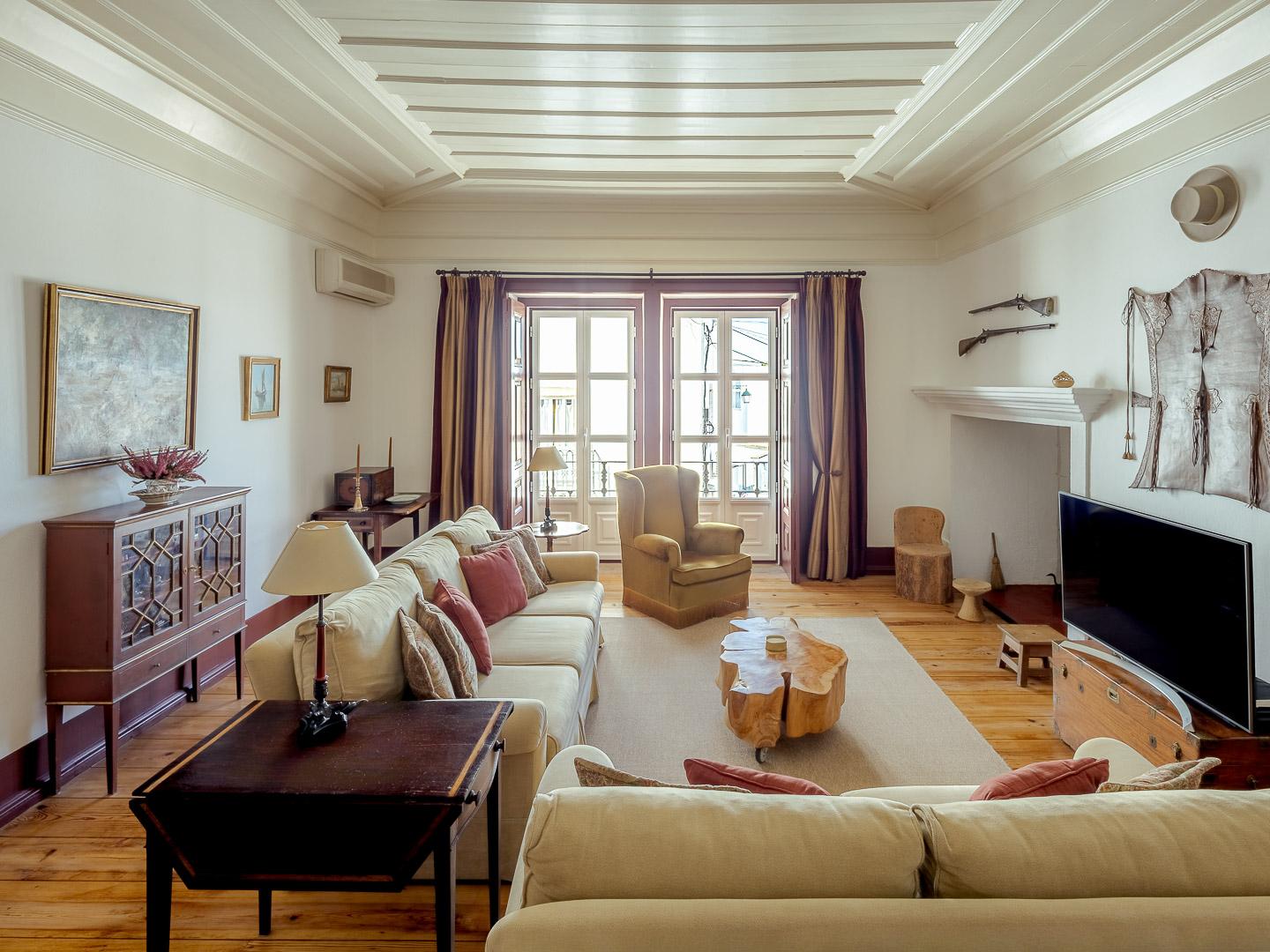 8-Bedroom House in Montemor-o-Novo — photograph 4