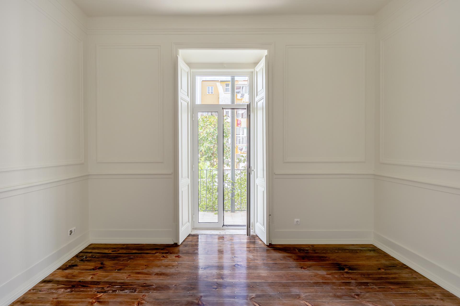 2-Bedroom Apartment in Campo de Ourique, Lisboa — photograph 3