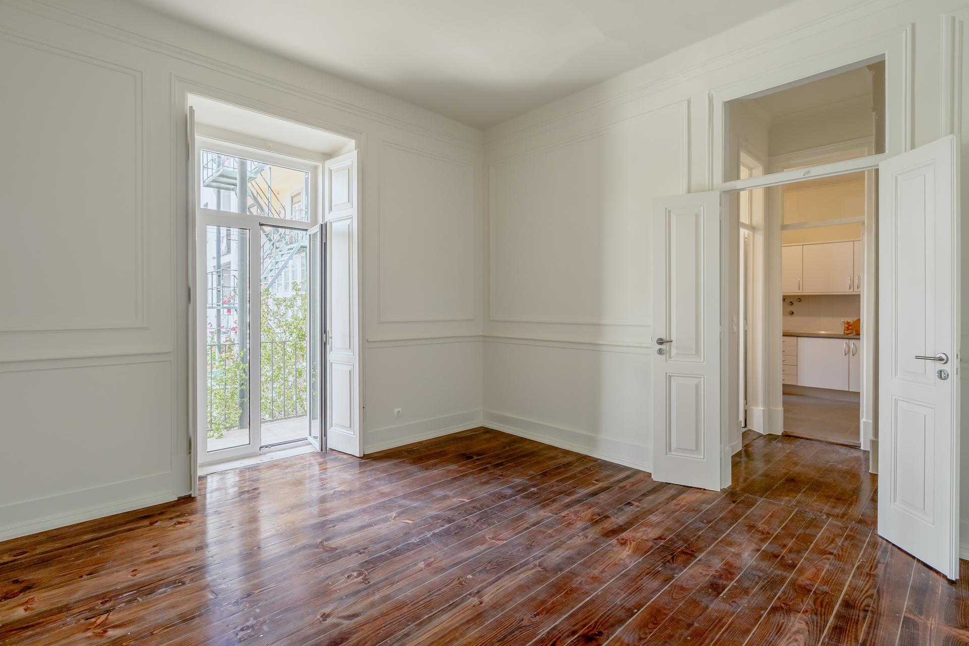 2-Bedroom Apartment in Campo de Ourique, Lisboa — photograph 5