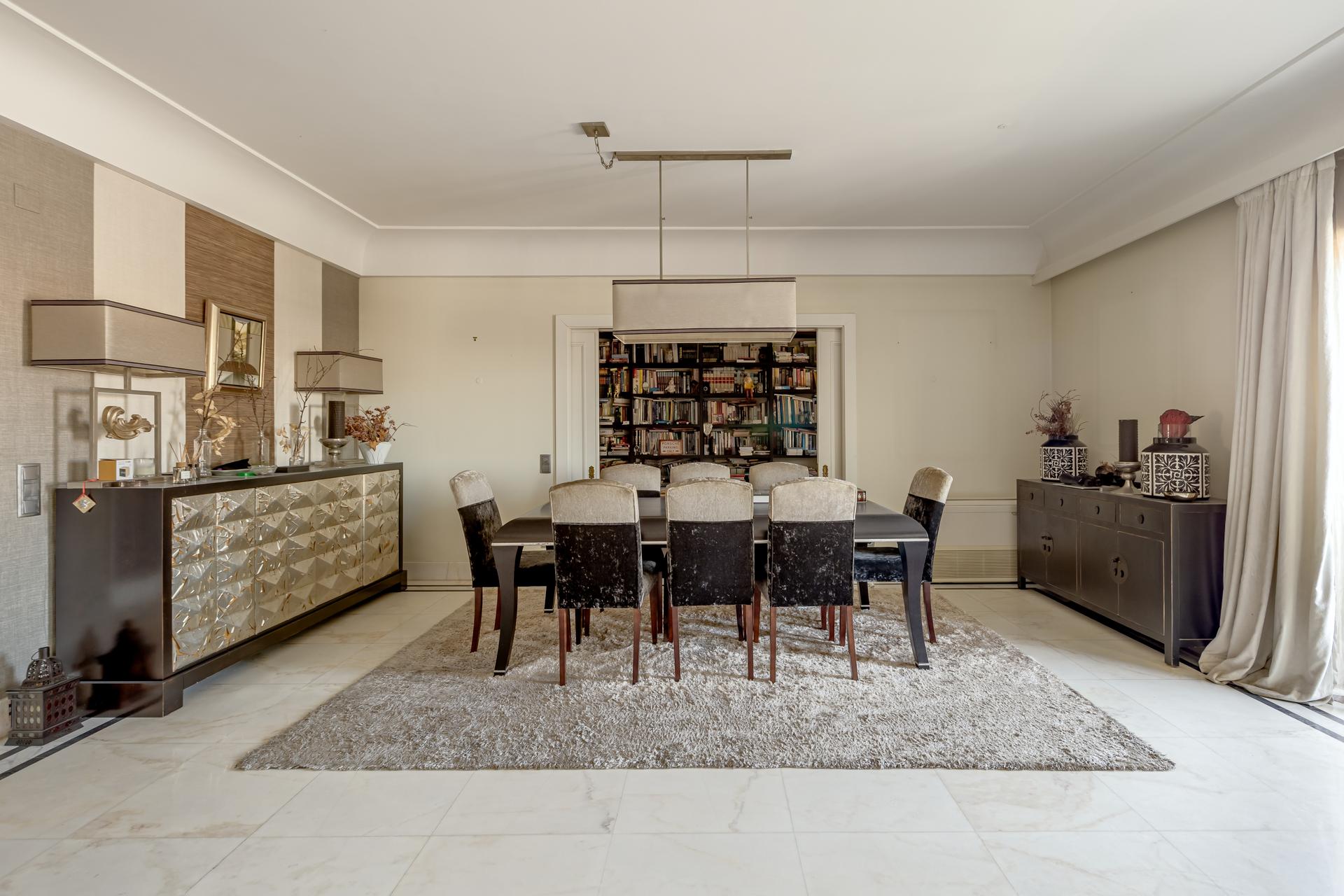 4-Bedroom Apartment in Lisboa — photograph 2
