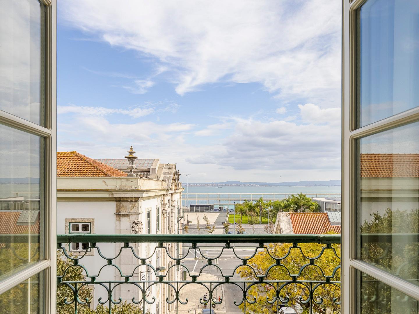 5-Bedroom Apartment in Alfama, Lisboa — photograph 3