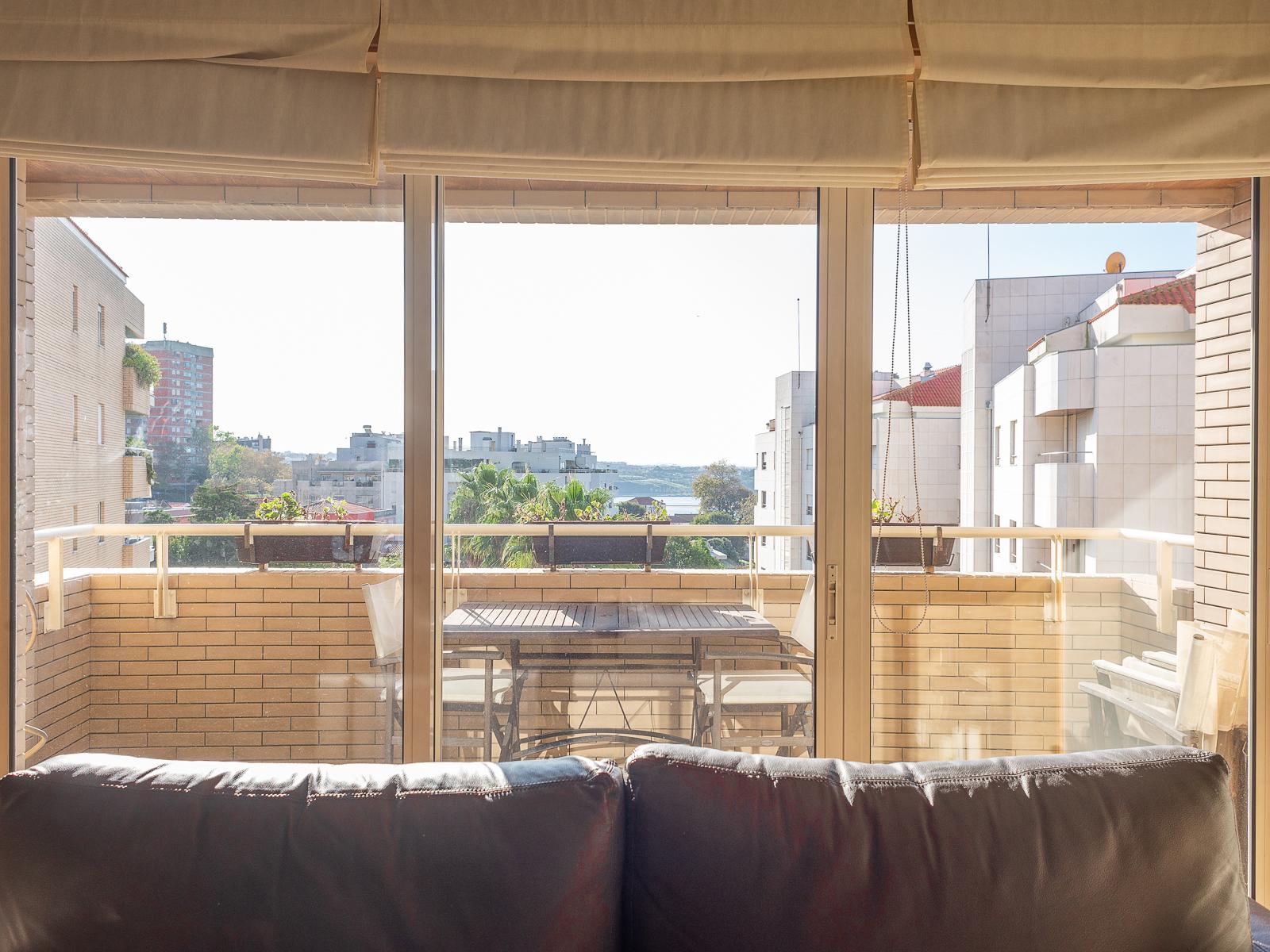 3-Bedroom Apartment in Foz, Porto — photograph 5