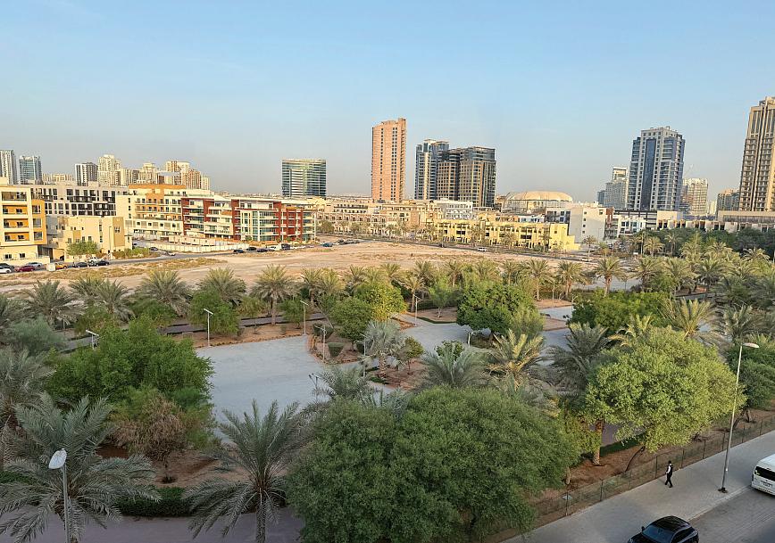 Apartments in Jumeirah Village Circle, Dubai — photograph 4